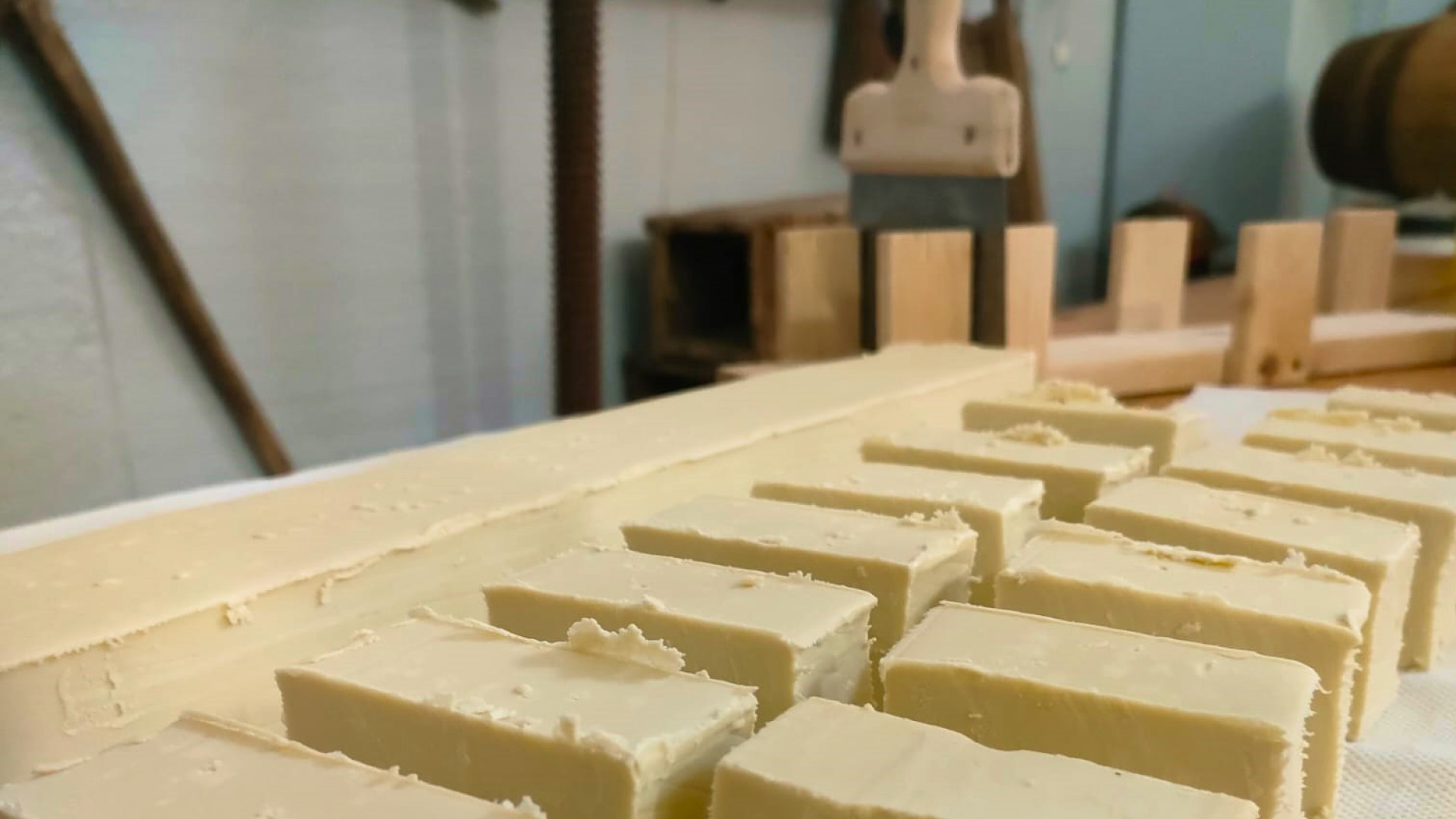 9-Soap experience and olive oil tasting