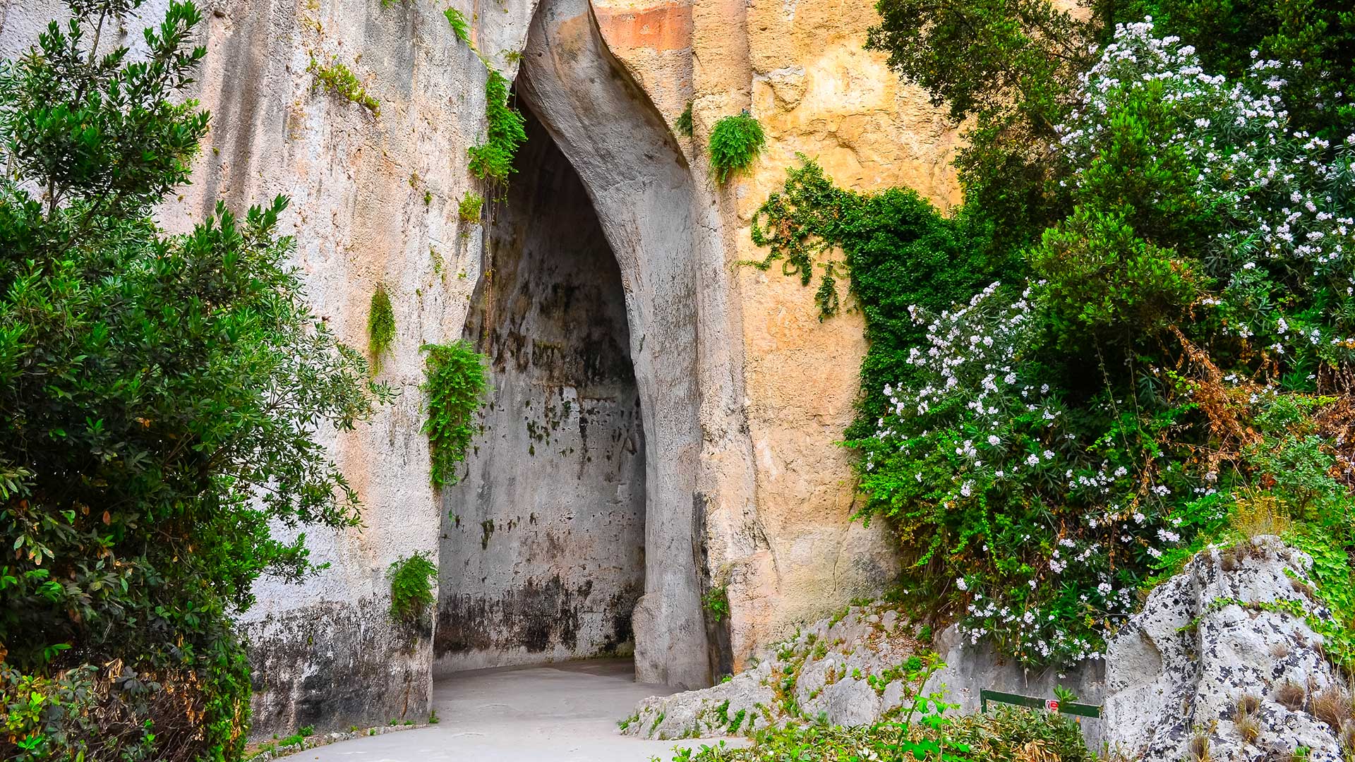 neapolis-2